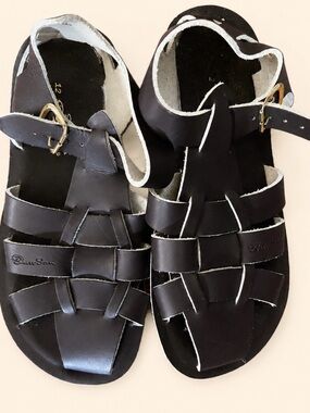 New Kids Salt Water Sandals, leather comfortable, safe for washing machine.